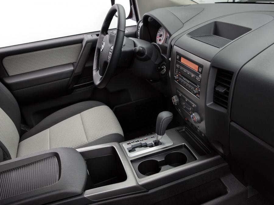  Nissan Titan Crew Cab 2007 года  (фото 11 из 16)